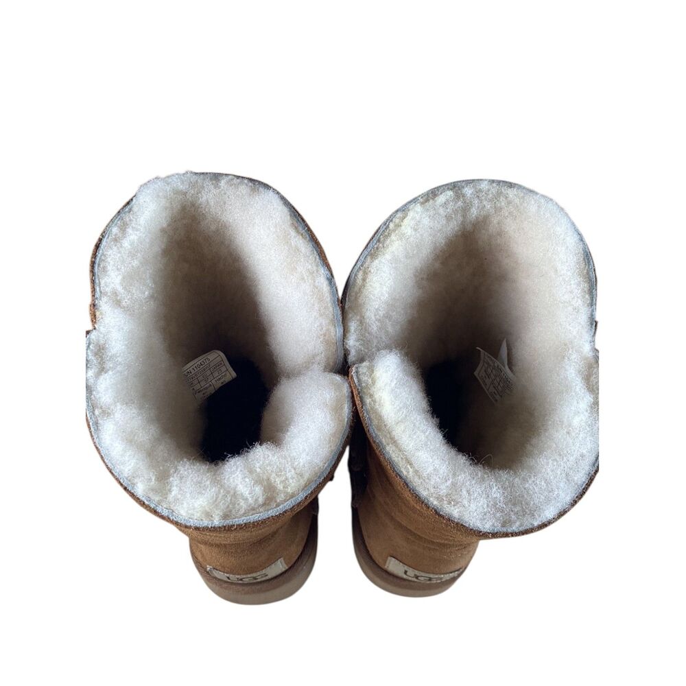 UGG Marciela II Genuine Shearling Chestnut Suede Boots Women's Winter size 6 EUC - Picture 8 of 12